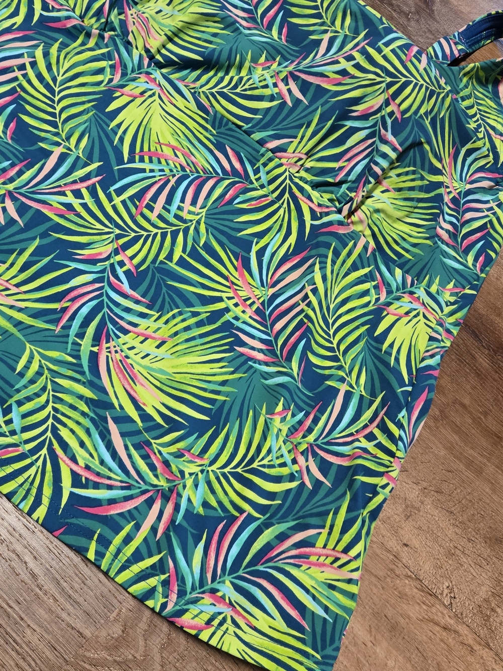 Lands' End Tropical Leaf Tankini Top - Teal, Neon Green & Pink 16W - Picture 3 of 6